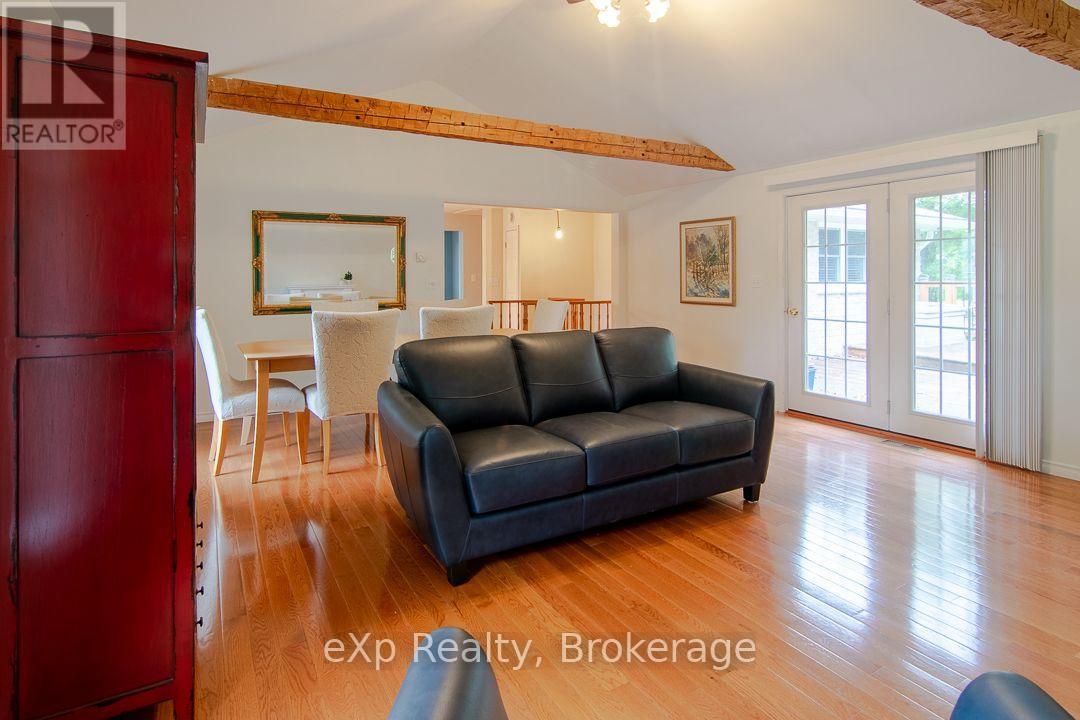 92 Parkside Avenue, South Bruce Peninsula, Ontario N0H 2T0 - Photo 7 - X13729714