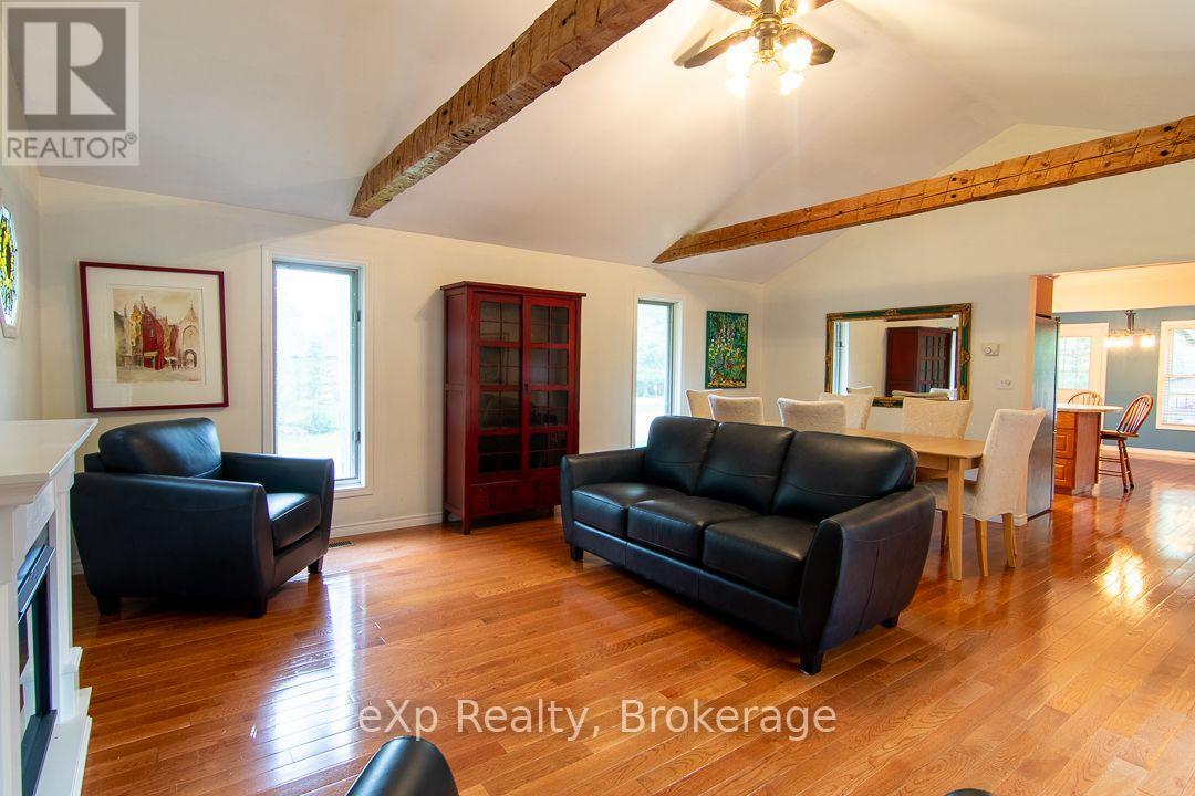 92 Parkside Avenue, South Bruce Peninsula, Ontario N0H 2T0 - Photo 8 - X13729714