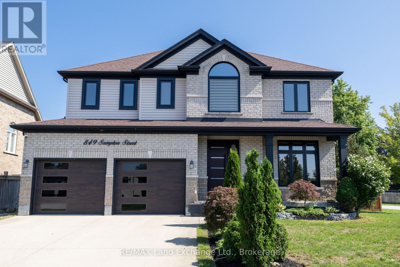 849 Sumpton Street, Saugeen Shores, Ontario N0H 2C2 - Photo 9 - X13731622