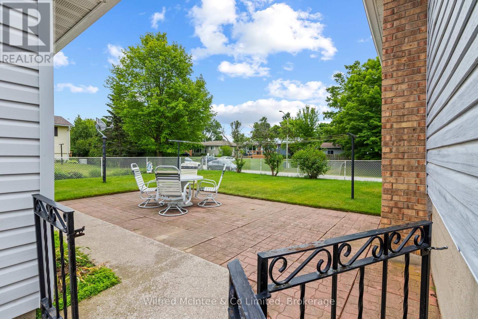 455 Bruce Street, Saugeen Shores, Ontario N0H 2C1 - Photo 6 - X13732068