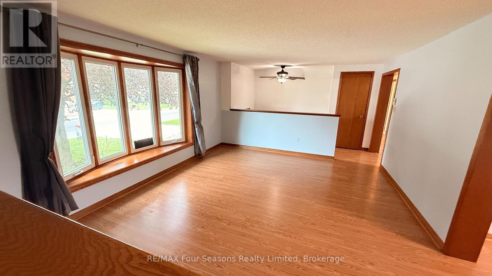 317 Bricker Street, Saugeen Shores, Ontario N0H 2C1 - Photo 6 - X13739806