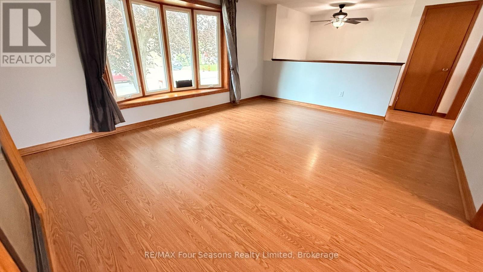 317 Bricker Street, Saugeen Shores, Ontario N0H 2C1 - Photo 7 - X13739806