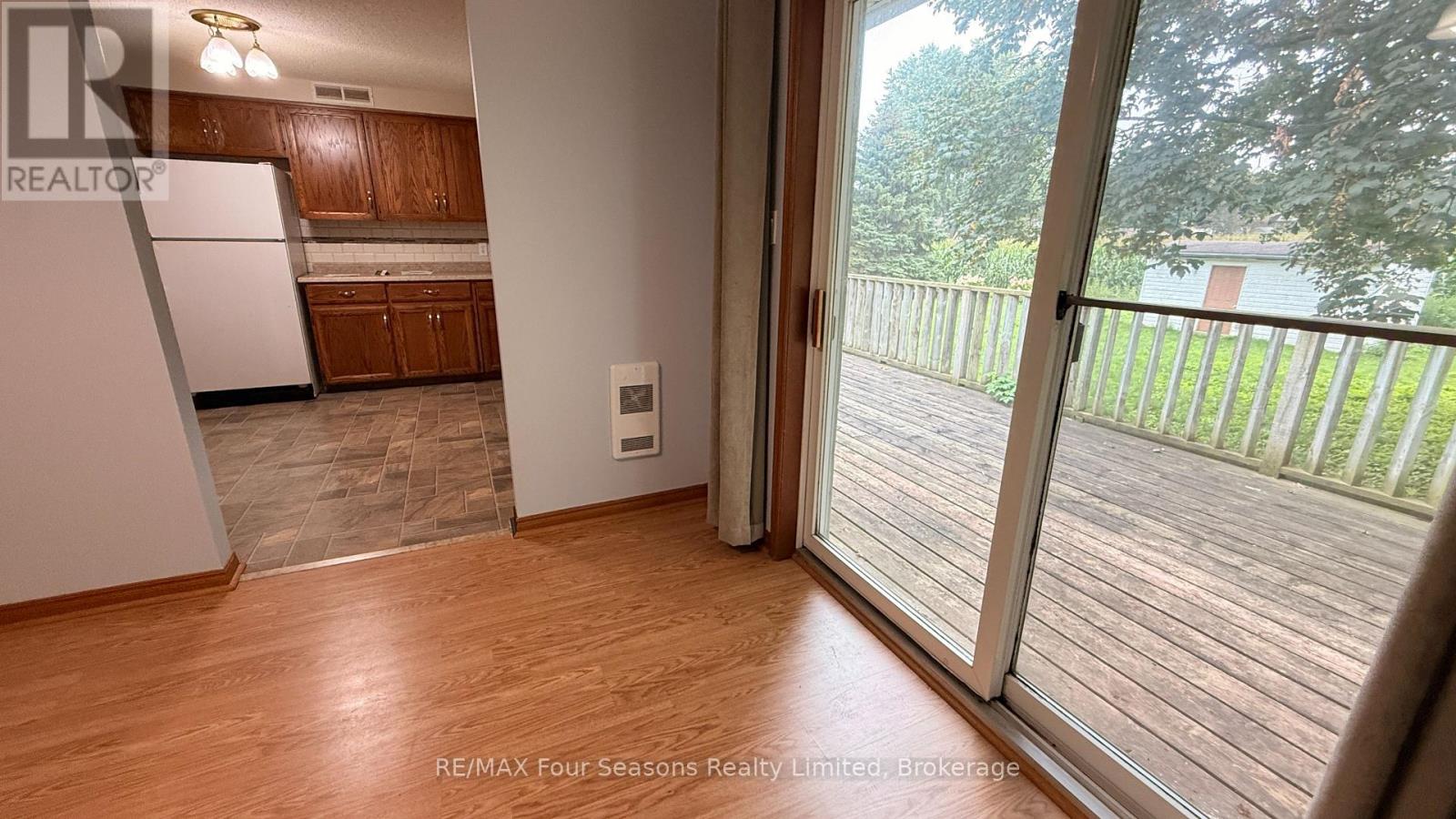 317 Bricker Street, Saugeen Shores, Ontario N0H 2C1 - Photo 9 - X13739806