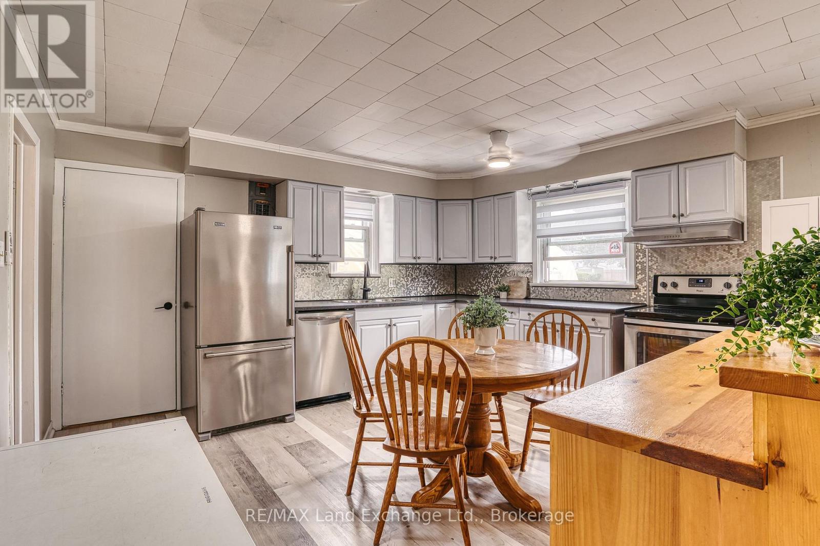 244 Clarendon Street, Saugeen Shores, Ontario N0H 2L0 - Photo 9 - X13744940