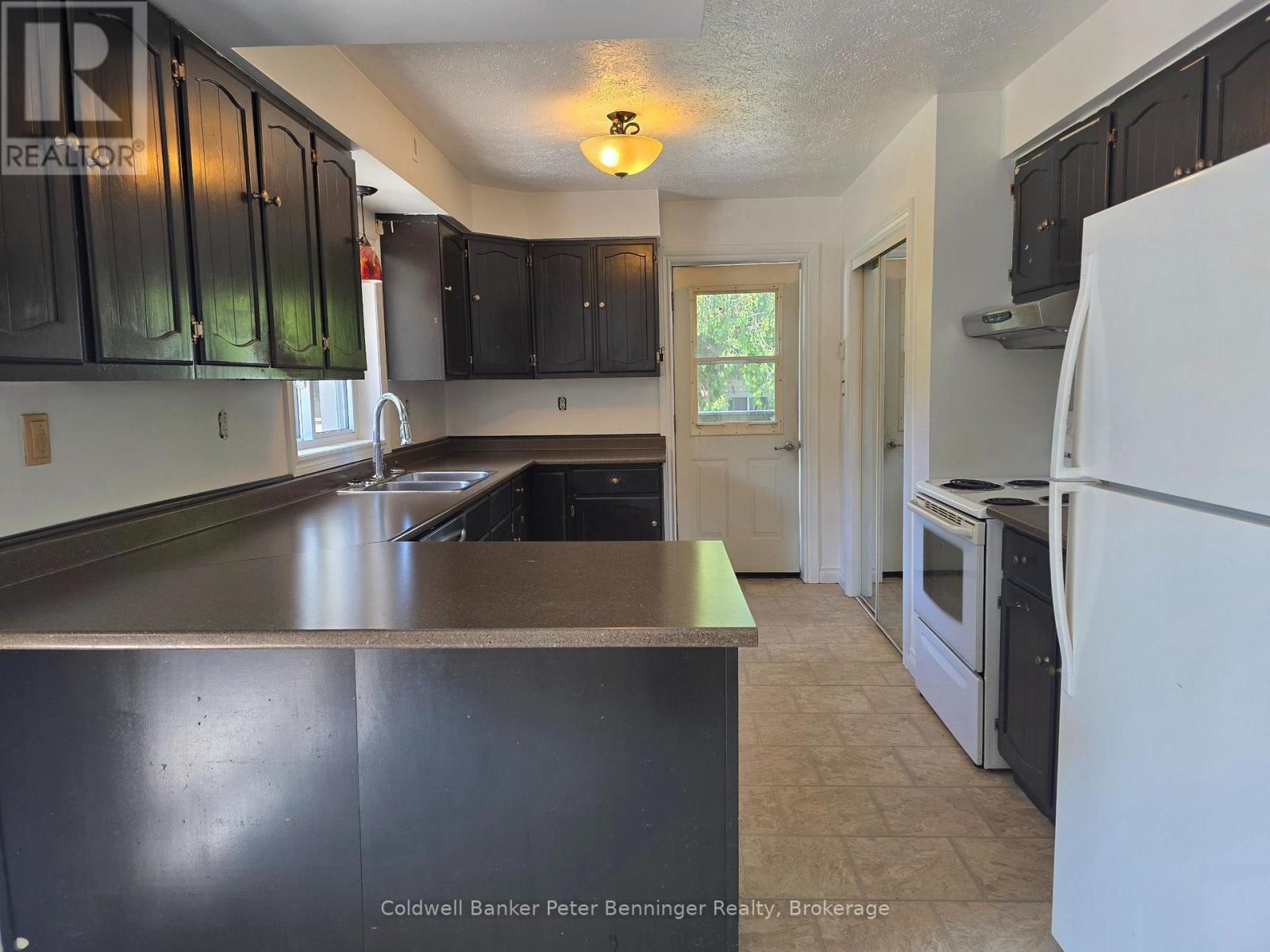5371 Bruce Road 3 Road, Saugeen Shores, Ontario N0H 2C6 - Photo 5 - X13764356