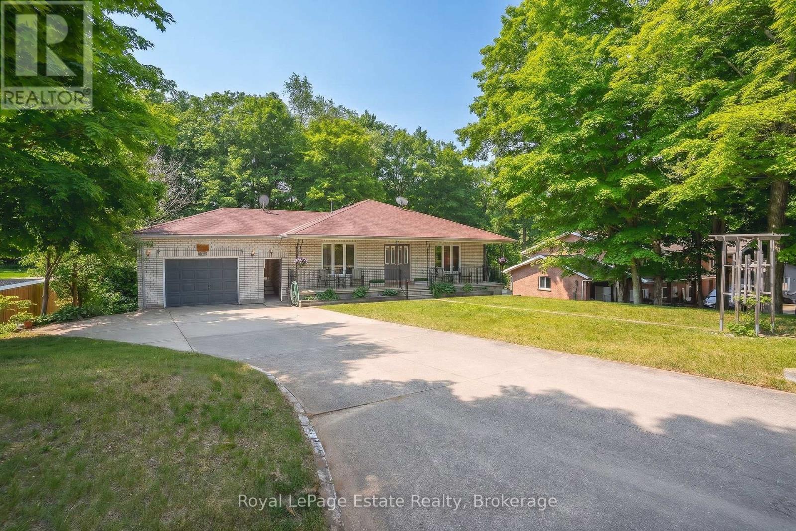 632 Bannister Drive, South Bruce Peninsula, Ontario N0H 2G0 - Photo 1 - X13765766