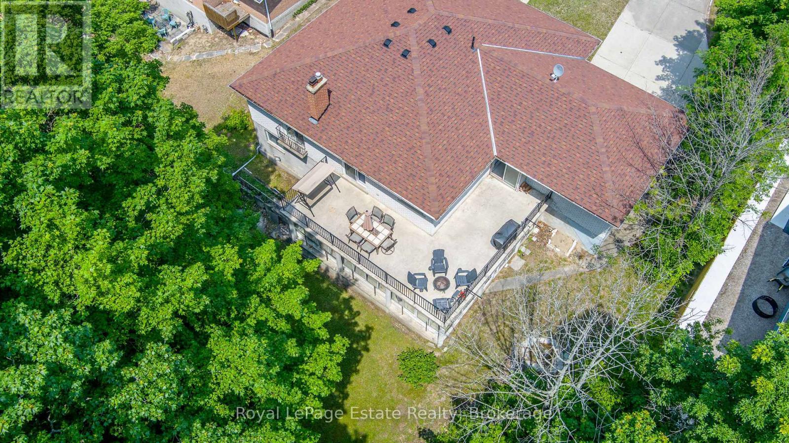 632 Bannister Drive, South Bruce Peninsula, Ontario N0H 2G0 - Photo 2 - X13765766