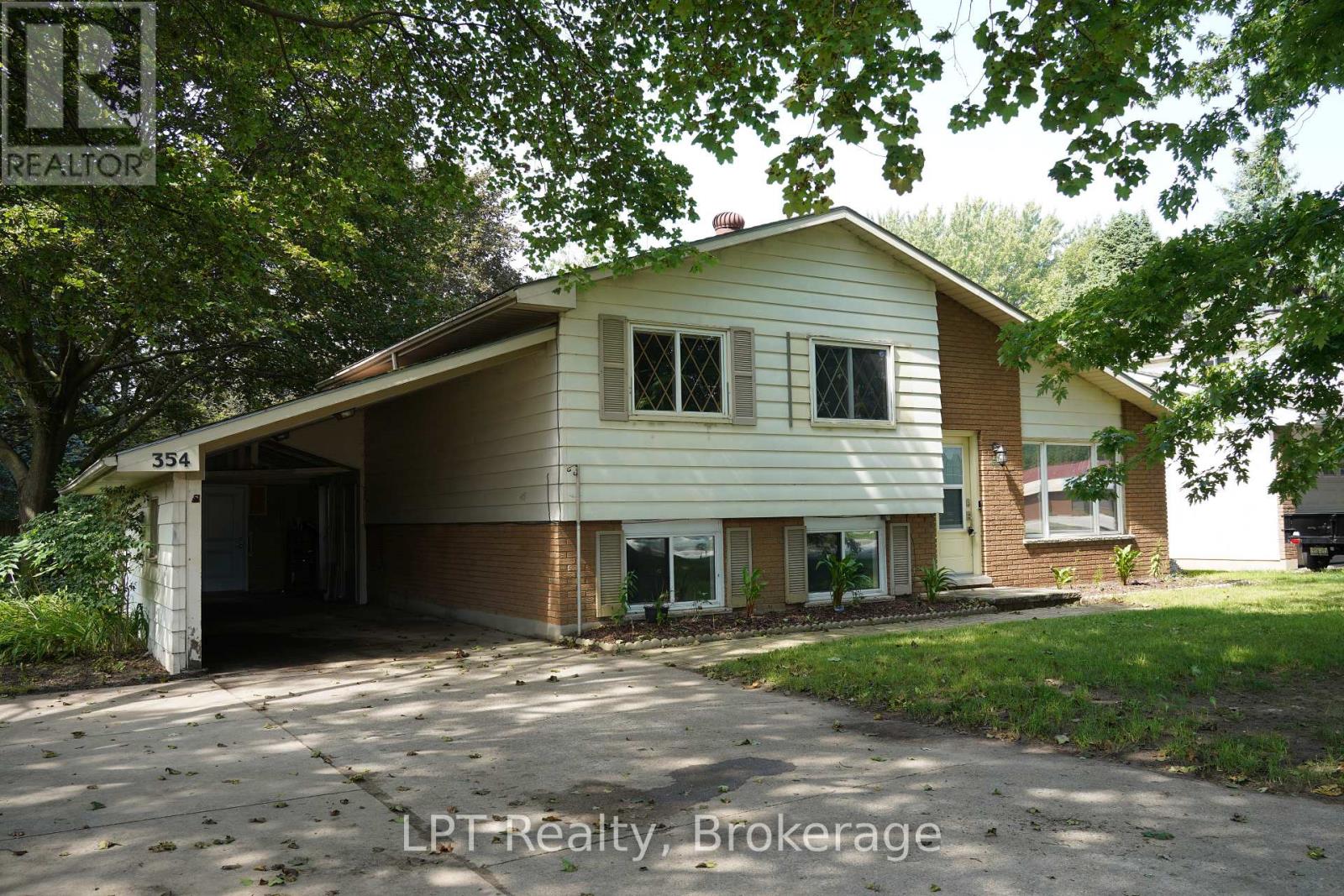 354 Goderich Street, Saugeen Shores, Ontario N0H 2C1 - Photo 1 - X13772086
