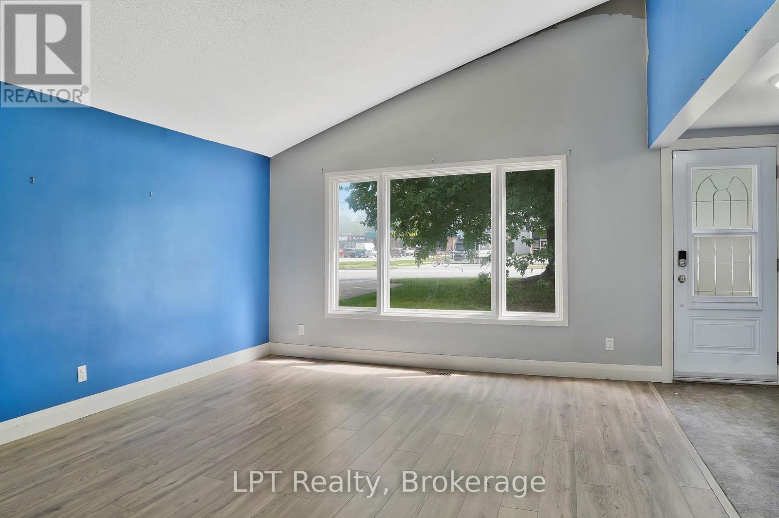 354 Goderich Street, Saugeen Shores, Ontario N0H 2C1 - Photo 9 - X13772086