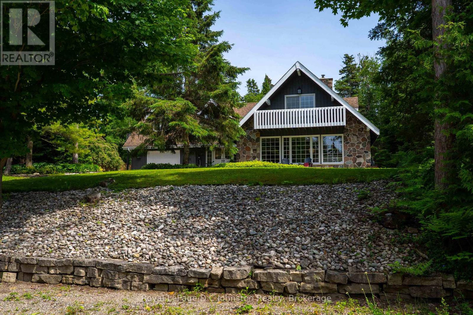 471 Eckford Avenue, Saugeen Shores, Ontario N0H 2L0 - Photo 3 - X13776380