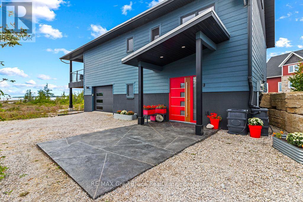 48 Baise Avenue, Northern Bruce Peninsula, Ontario N0H 2R0 - Photo 2 - X13776552