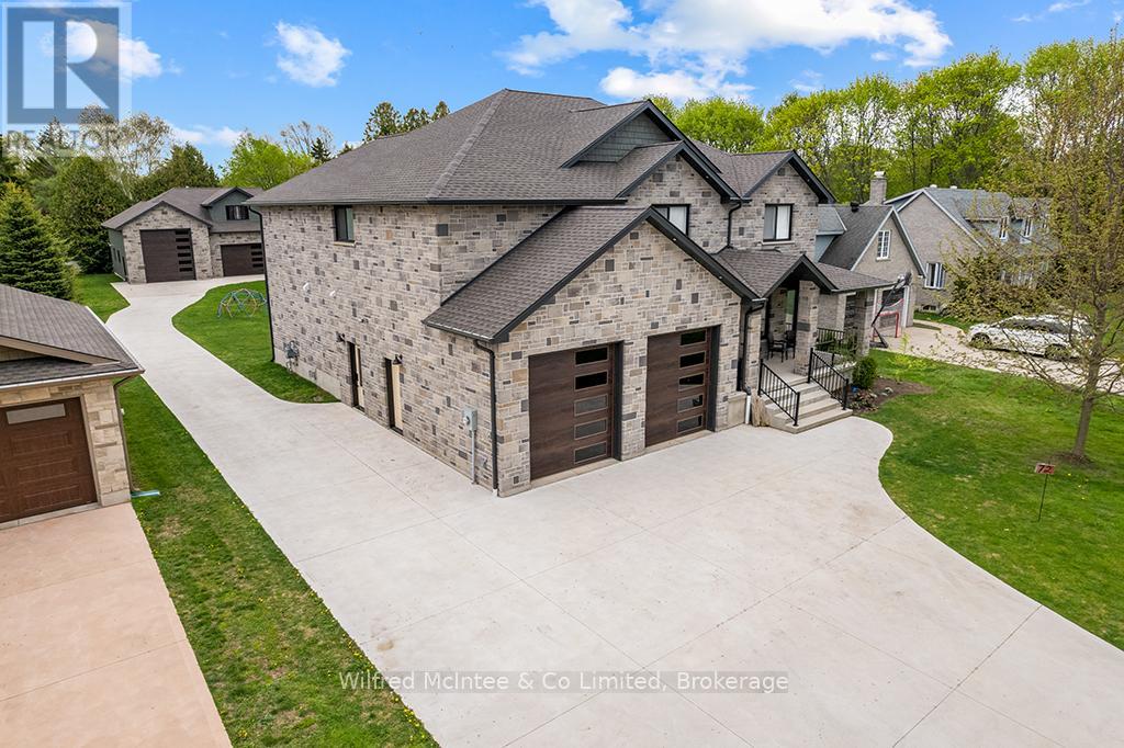 72 Victoria Street S, Saugeen Shores, Ontario N0H 2L0 - Photo 3 - X13782114