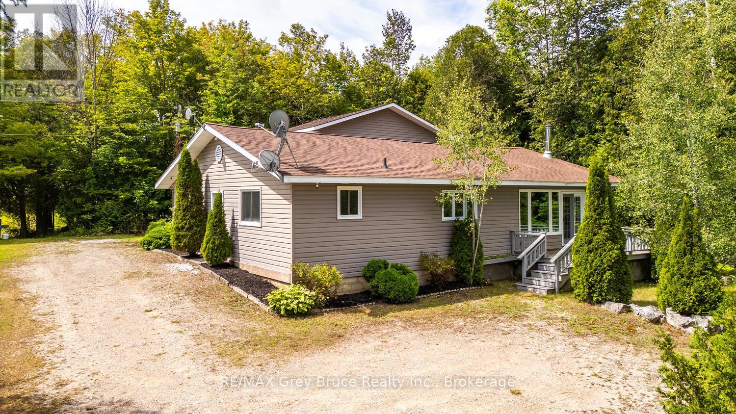 1477 Highway 6 Highway, South Bruce Peninsula, Ontario N0H 2T0 - Photo 5 - X13785398
