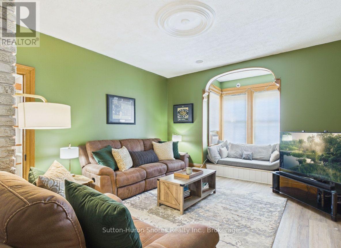 433 Goderich Street, Saugeen Shores, Ontario N0H 2C4 - Photo 7 - X13786702