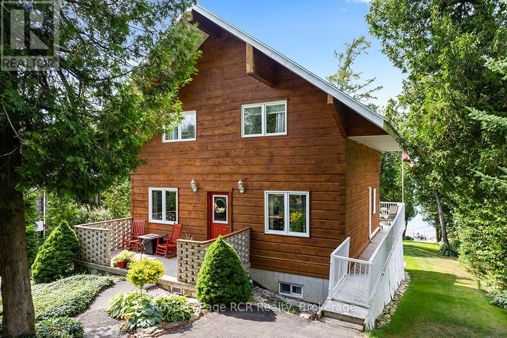 183 Lakeshore Road, Georgian Bluffs, Ontario N0H 2T0 - Photo 2 - X13803458