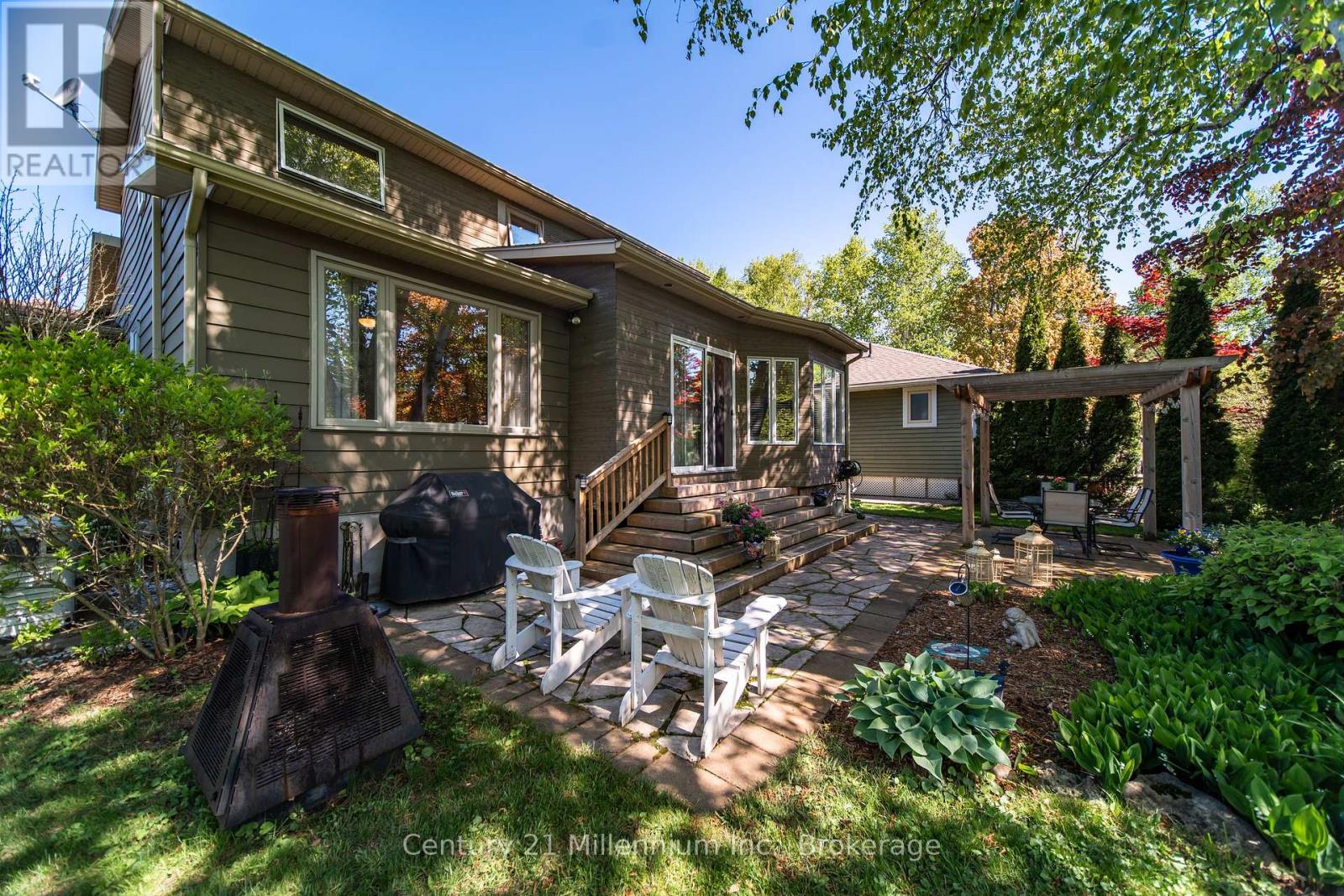 294 Albert Street S, Saugeen Shores, Ontario N0H 2L0 - Photo 3 - X13808300