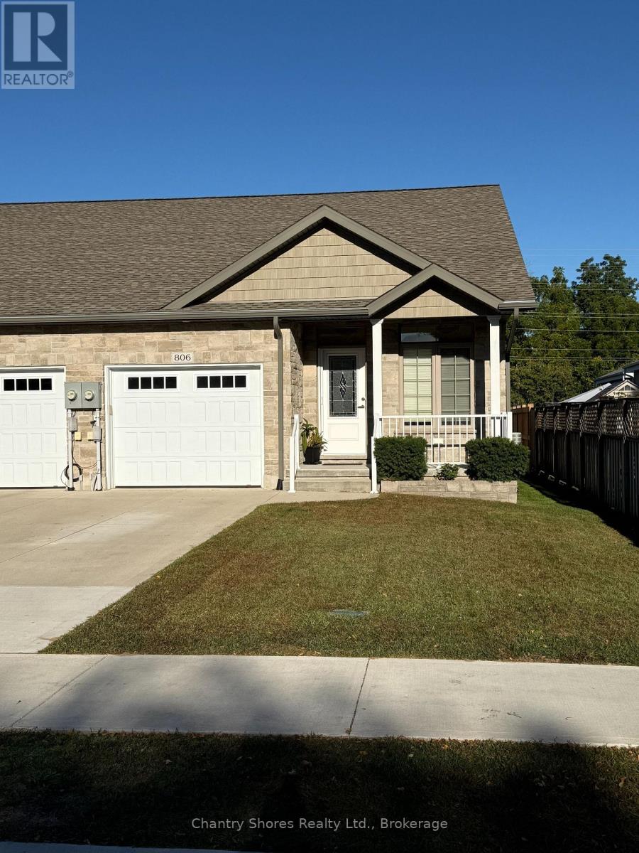 806 Arlington Street, Saugeen Shores, Ontario N0H 2C4 - Photo 2 - X13818508