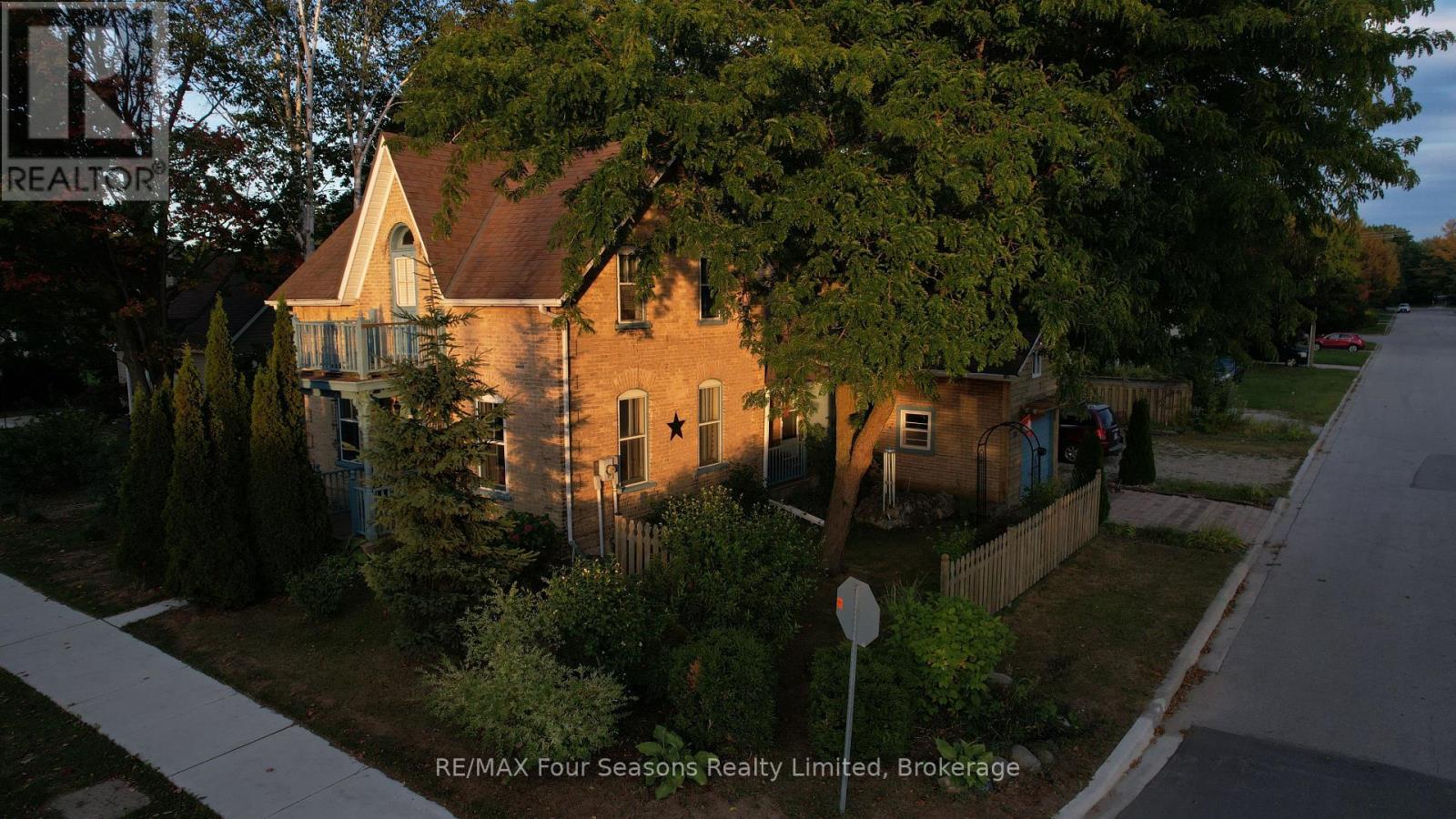 573 BRICKER STREET, Saugeen Shores, Ontario