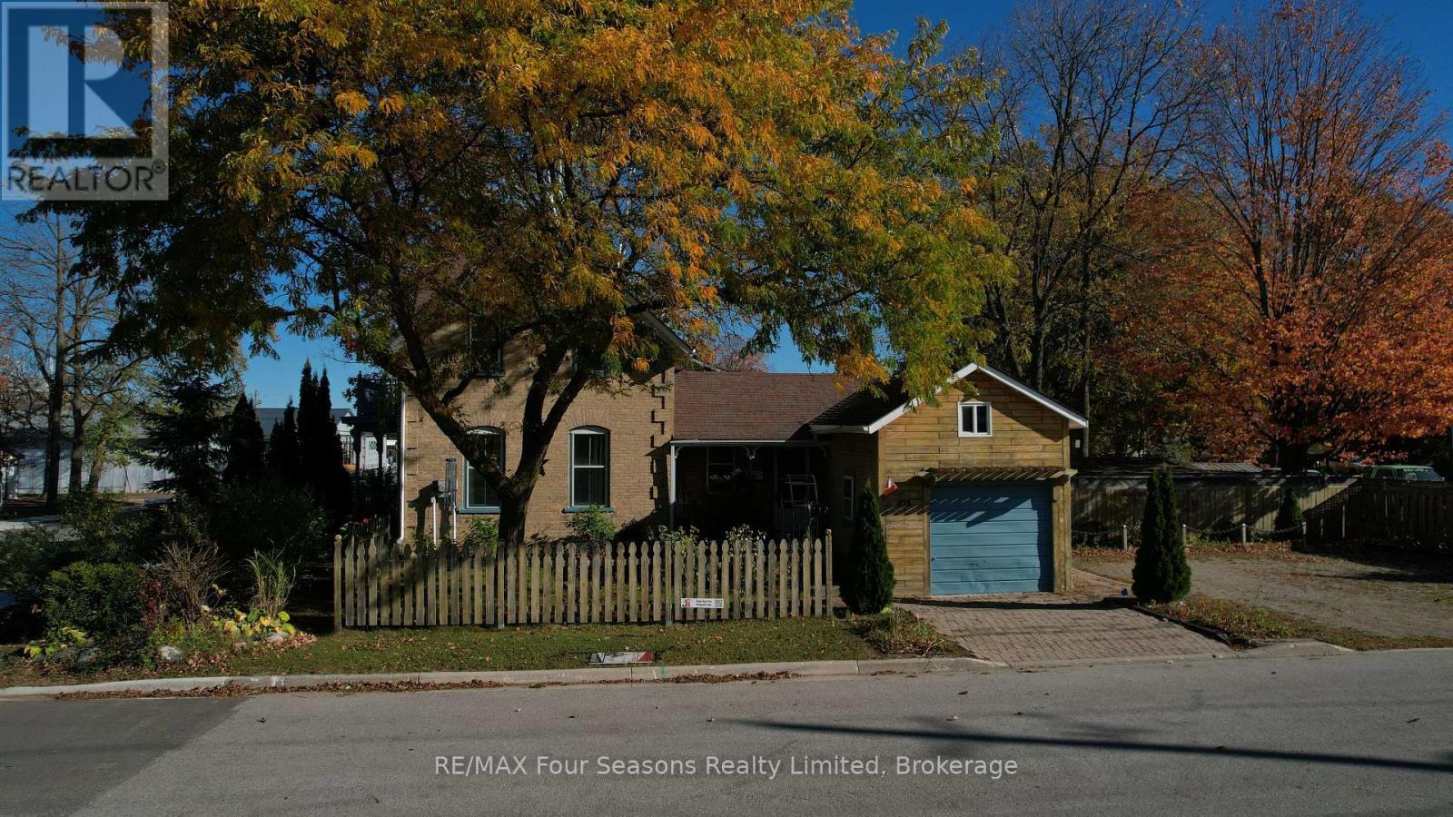 573 Bricker Street, Saugeen Shores, Ontario N0H 2C4 - Photo 4 - X13818656