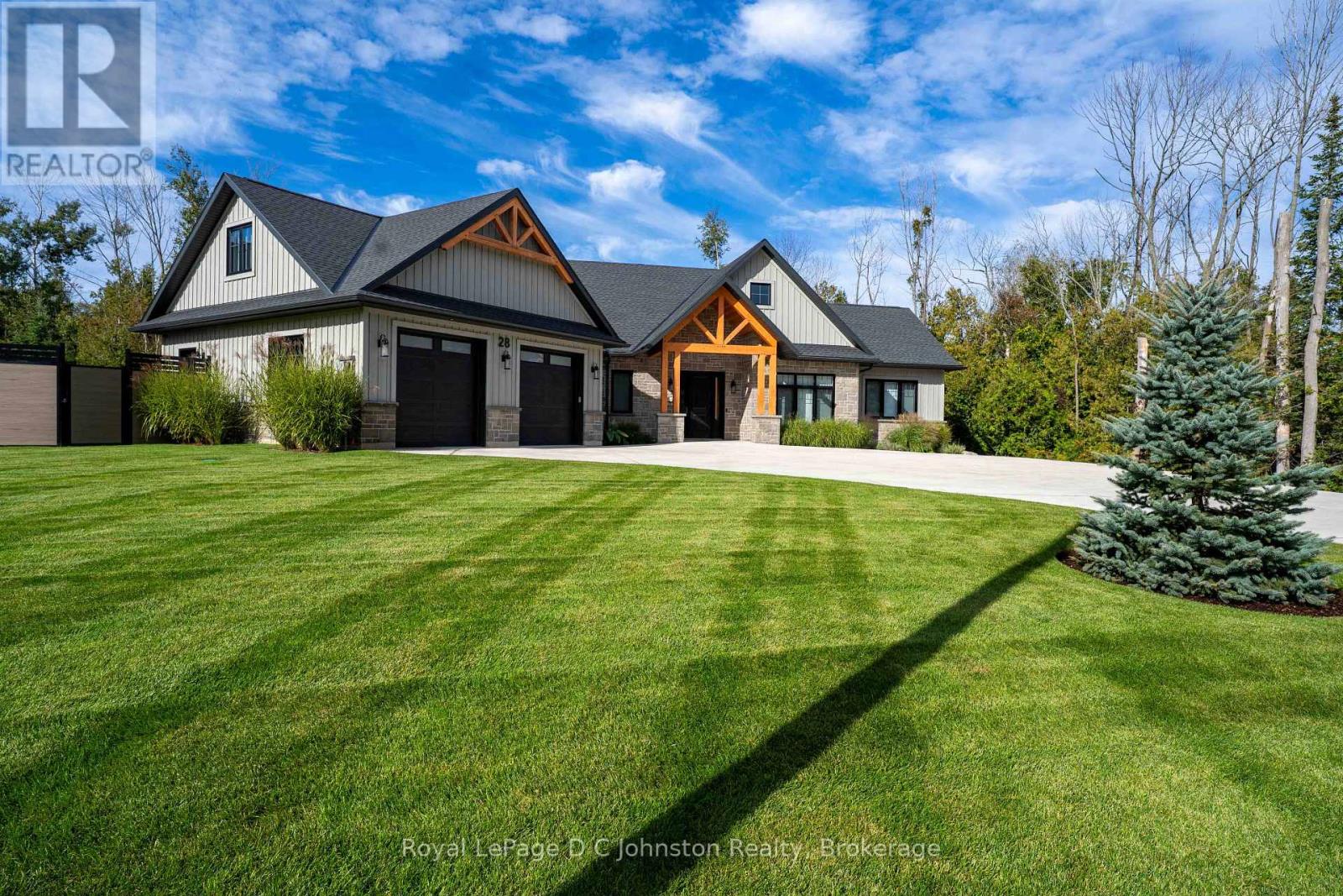 28 Lakeside Woods Crescent, Saugeen Shores, Ontario N0H 2C6 - Photo 2 - X13820322