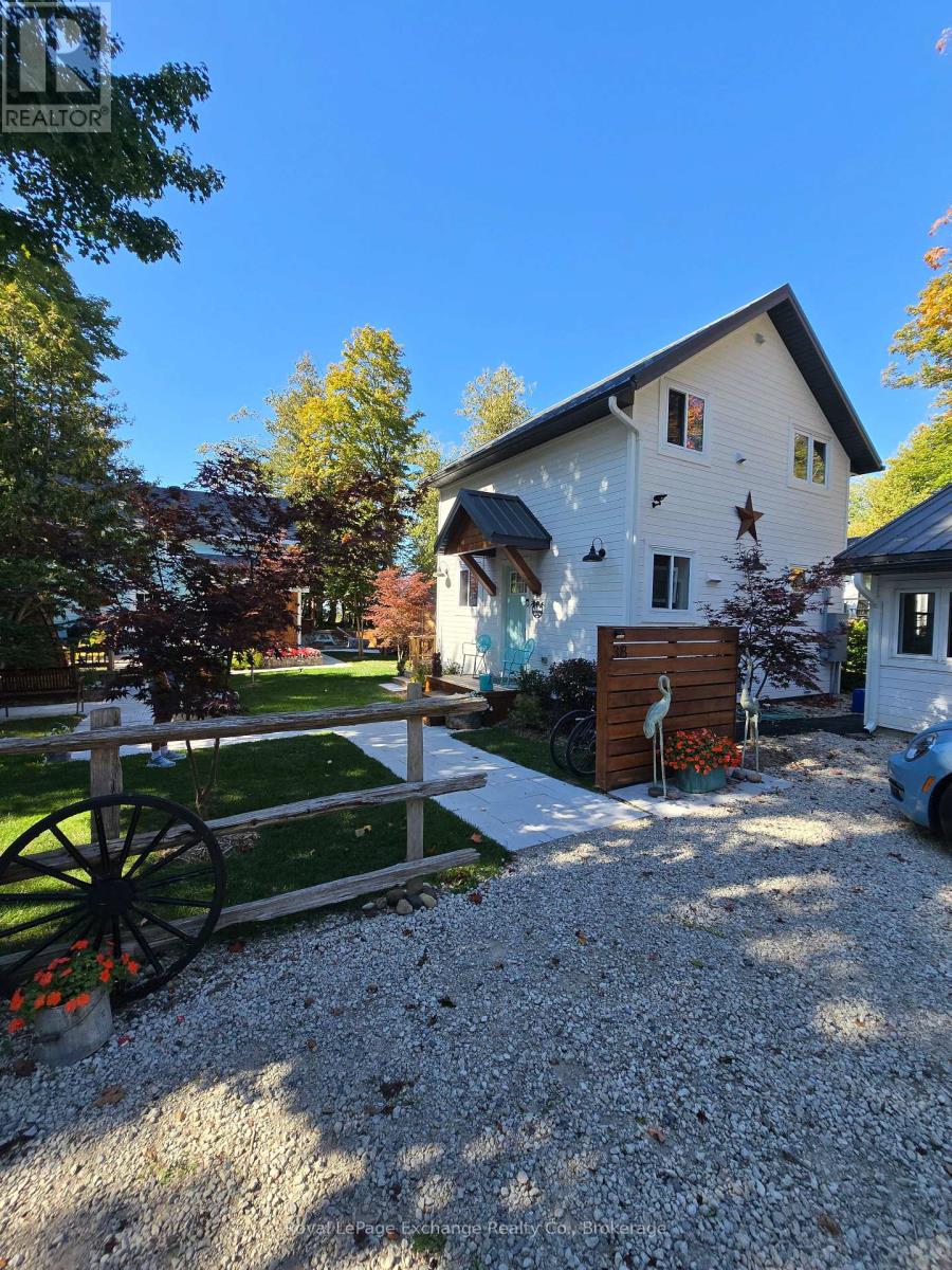 38a Shipley Avenue, Saugeen Shores, Ontario N0H 2C5 - Photo 2 - X13824756