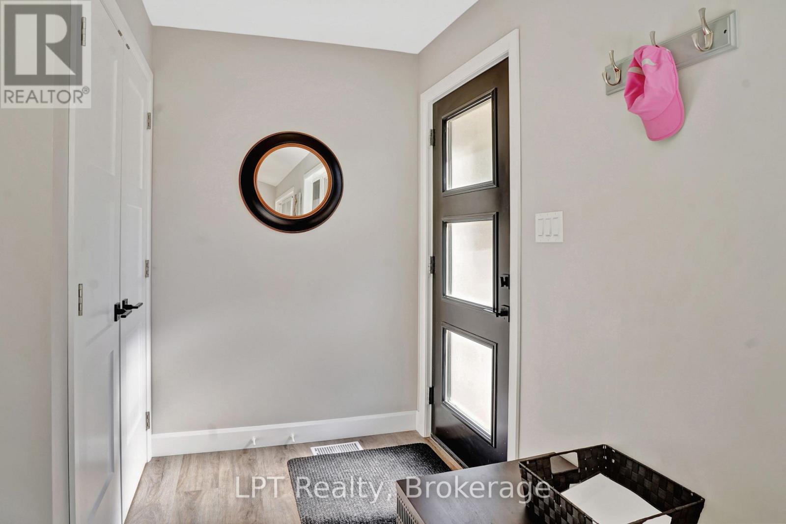 9 12th Avenue, South Bruce Peninsula, Ontario N0H 2T0 - Photo 8 - X13824814