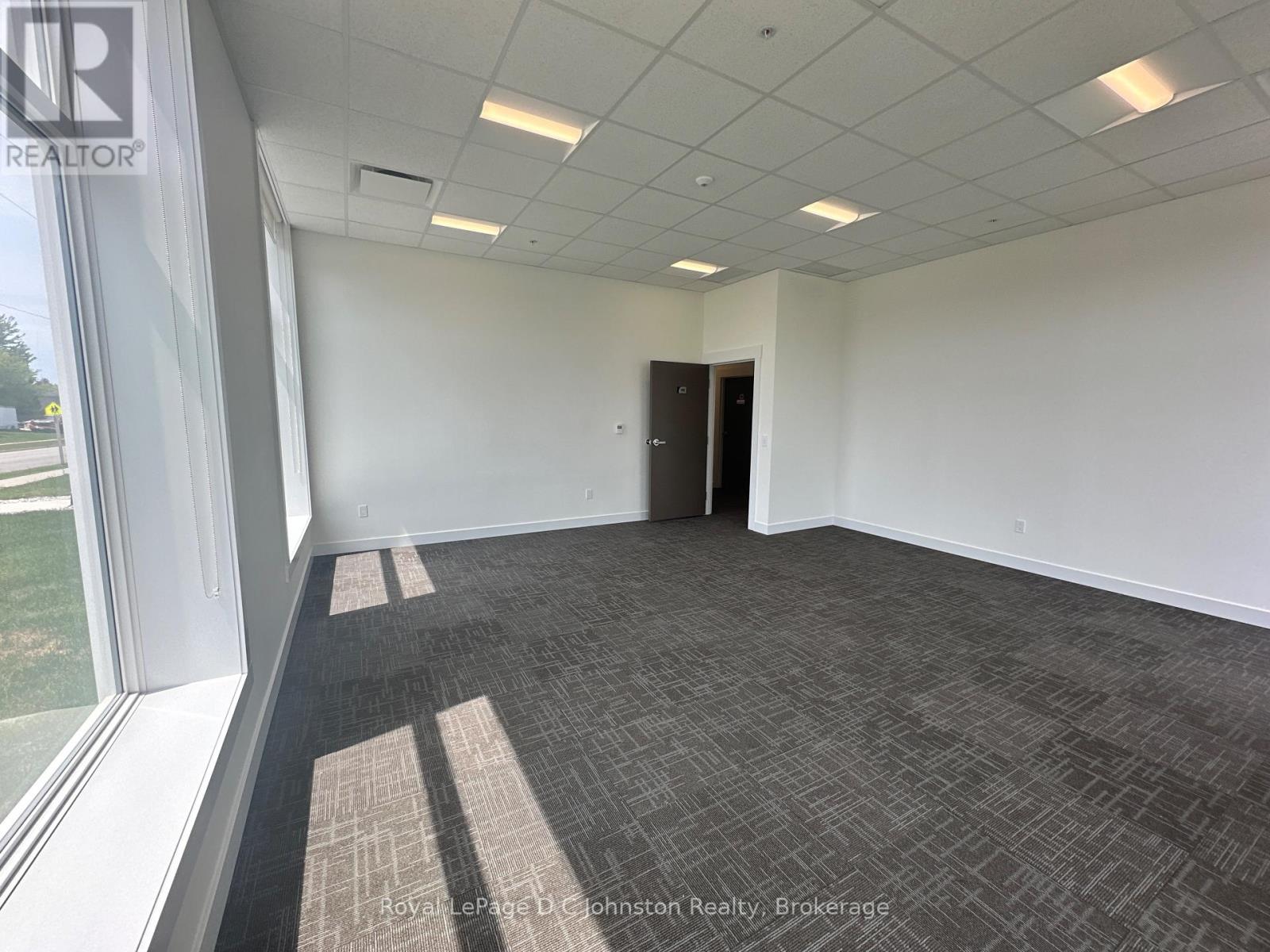 119 - 1020 Goderich Street, Saugeen Shores, Ontario N0H 2C3 - Photo 3 - X13828572