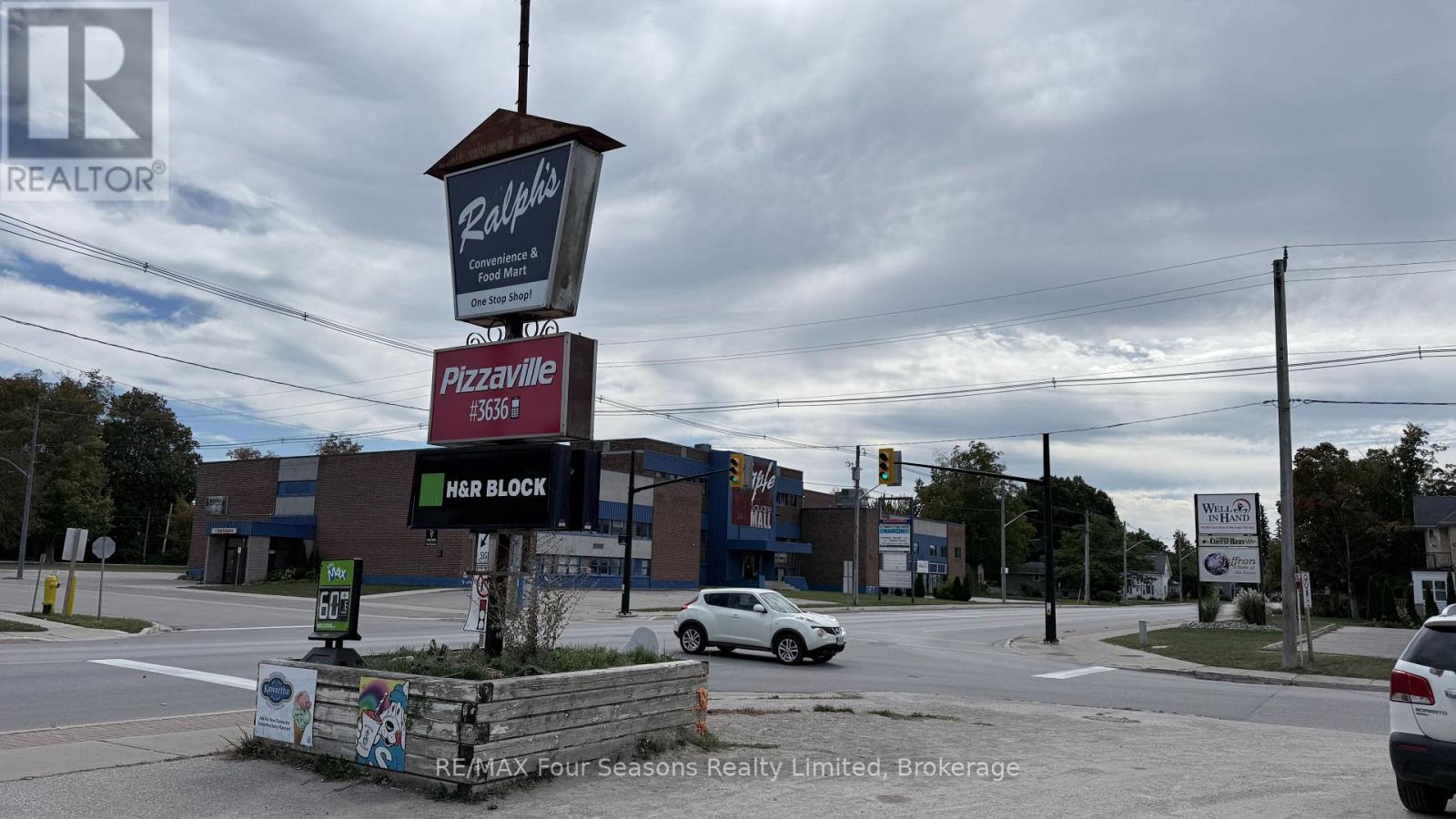 3 - 544 Goderich Street, Saugeen Shores, Ontario N0H 2C4 - Photo 2 - X13836088