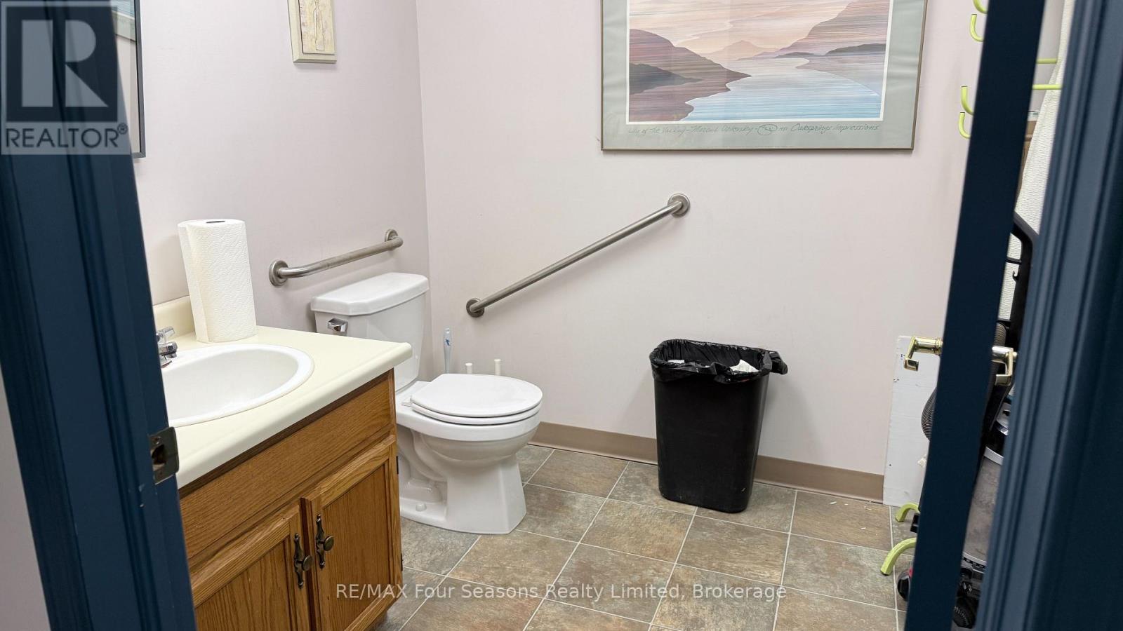 3 - 544 Goderich Street, Saugeen Shores, Ontario N0H 2C4 - Photo 7 - X13836088