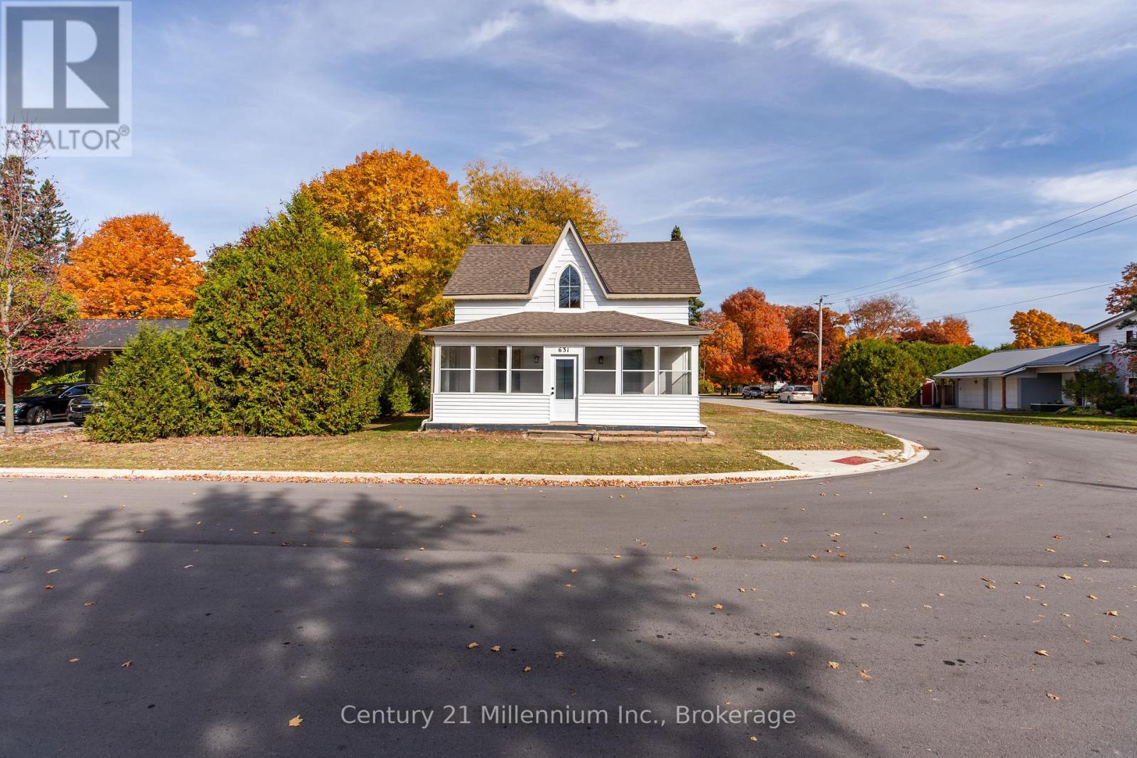 631 Louis Street, Saugeen Shores, Ontario N0H 2C4 - Photo 1 - X13838388