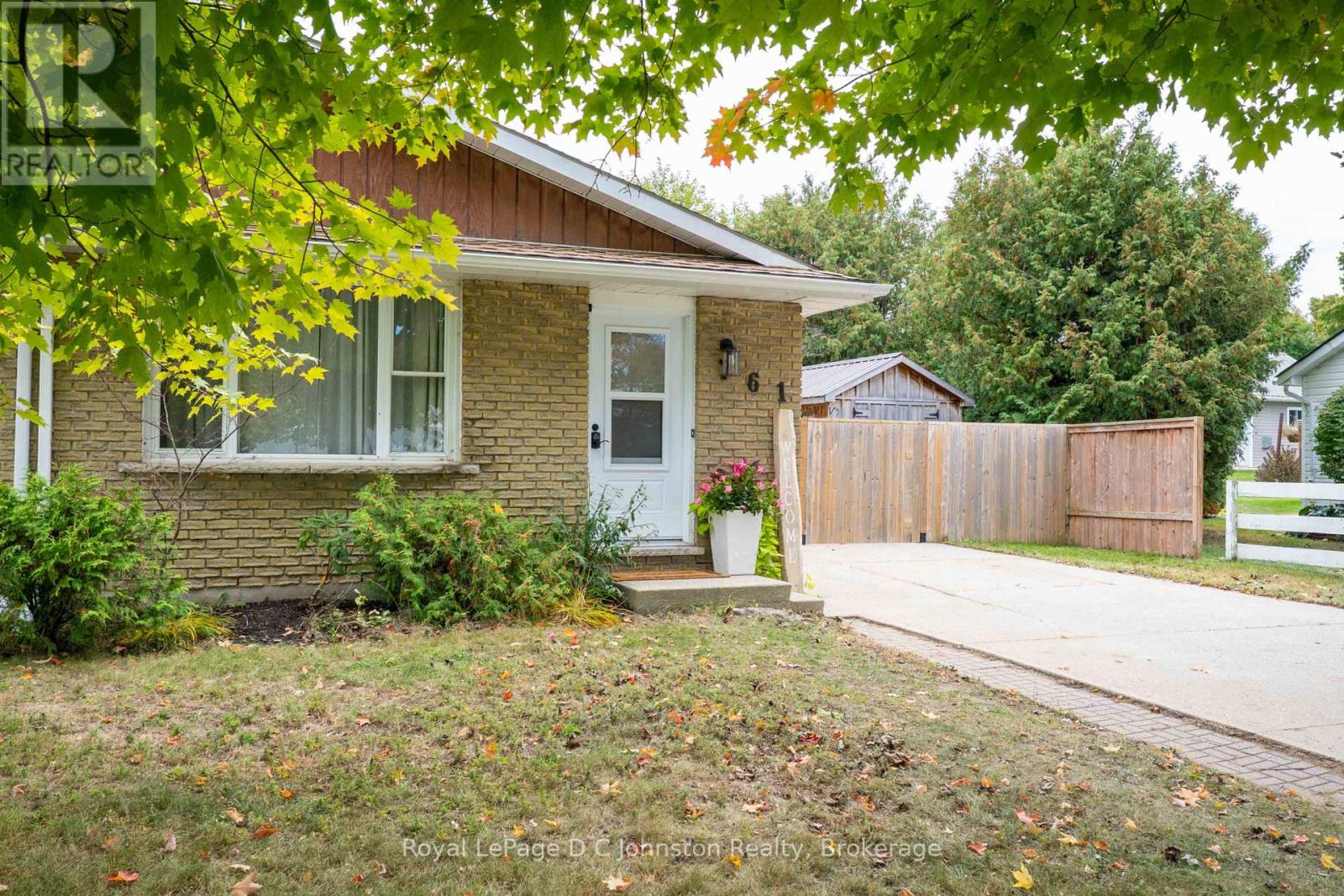 761 Arlington Street, Saugeen Shores, Ontario N0H 2C4 - Photo 2 - X13850056