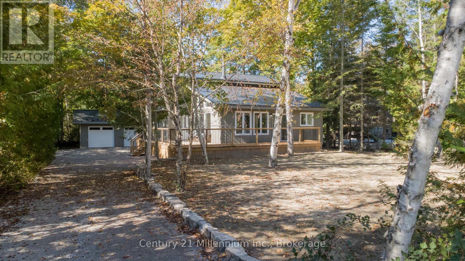 40 Rolling Hills Drive, South Bruce Peninsula, Ontario N0H 2T0 - Photo 1 - X13854418