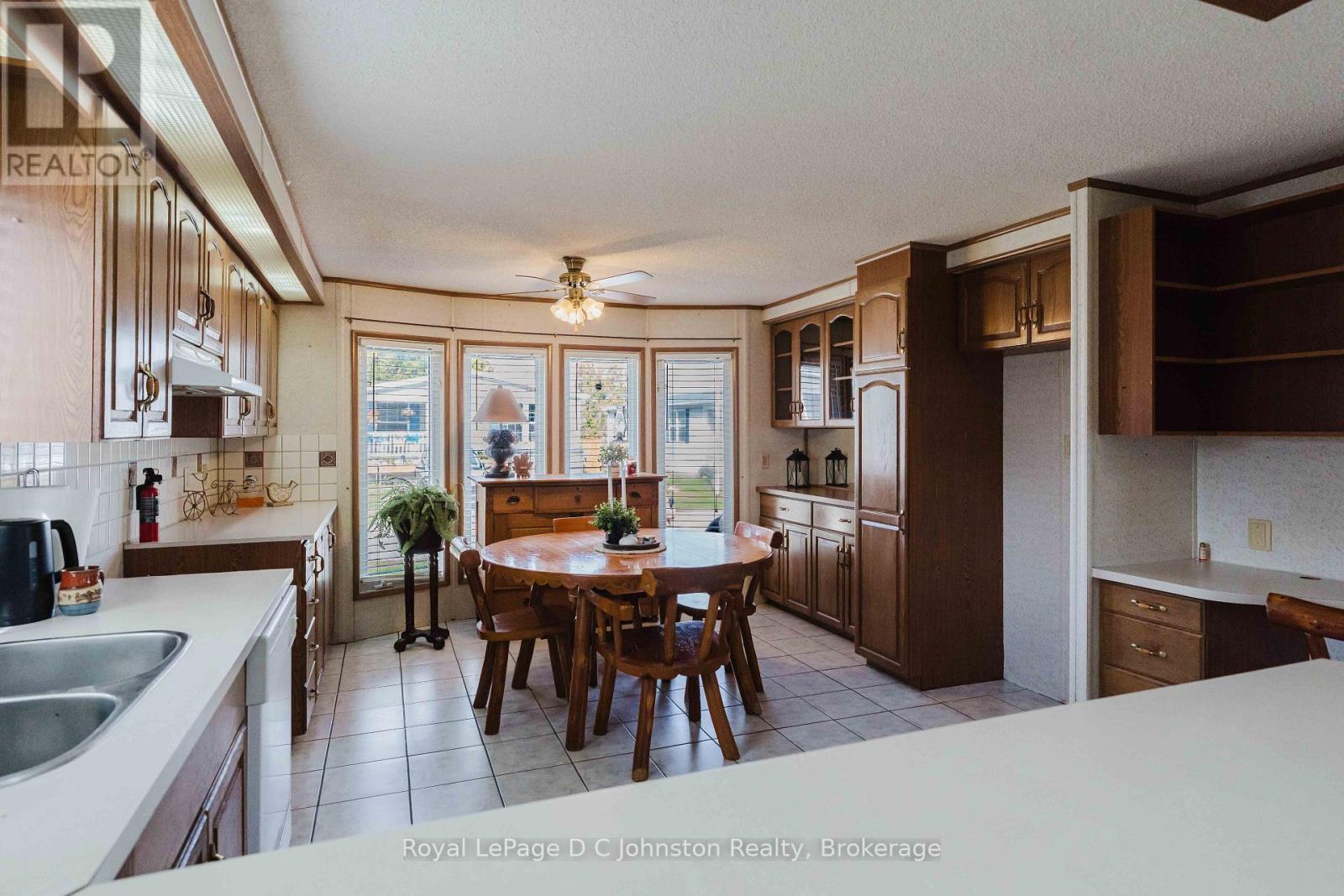 3 - 332 Concession 6, Saugeen Shores, Ontario N0H 2C7 - Photo 6 - X13856706