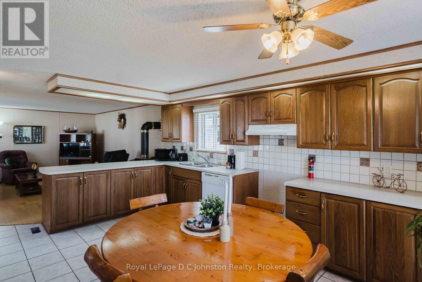 3 - 332 Concession 6, Saugeen Shores, Ontario N0H 2C7 - Photo 8 - X13856706