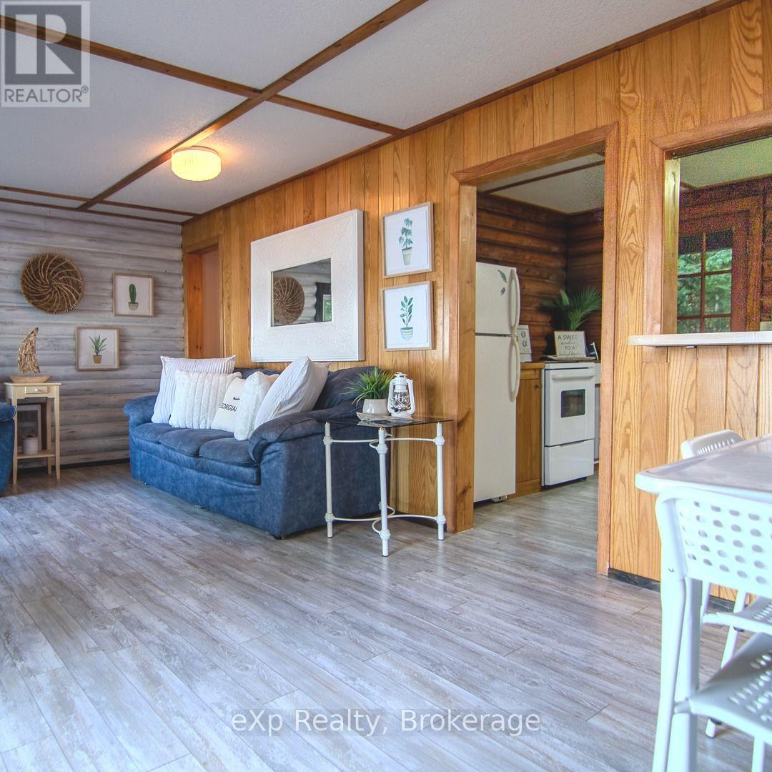 299 Mallory Beach Road, South Bruce Peninsula, Ontario N0H 2T0 - Photo 4 - X13858500