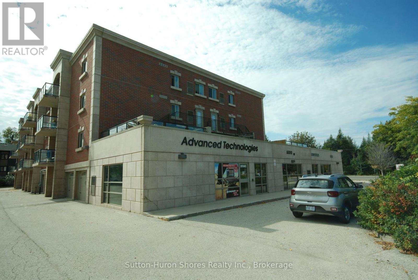 221 Adelaide Street, Saugeen Shores, Ontario N0H 2L0 - Photo 1 - X13877712