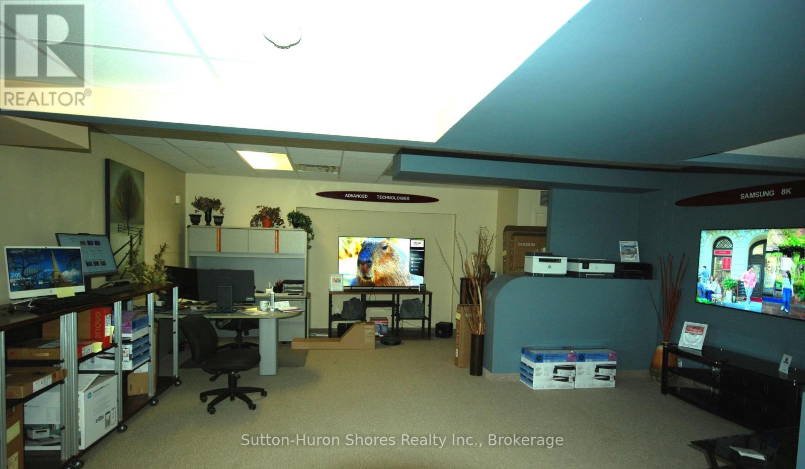 221 Adelaide Street, Saugeen Shores, Ontario N0H 2L0 - Photo 4 - X13877712