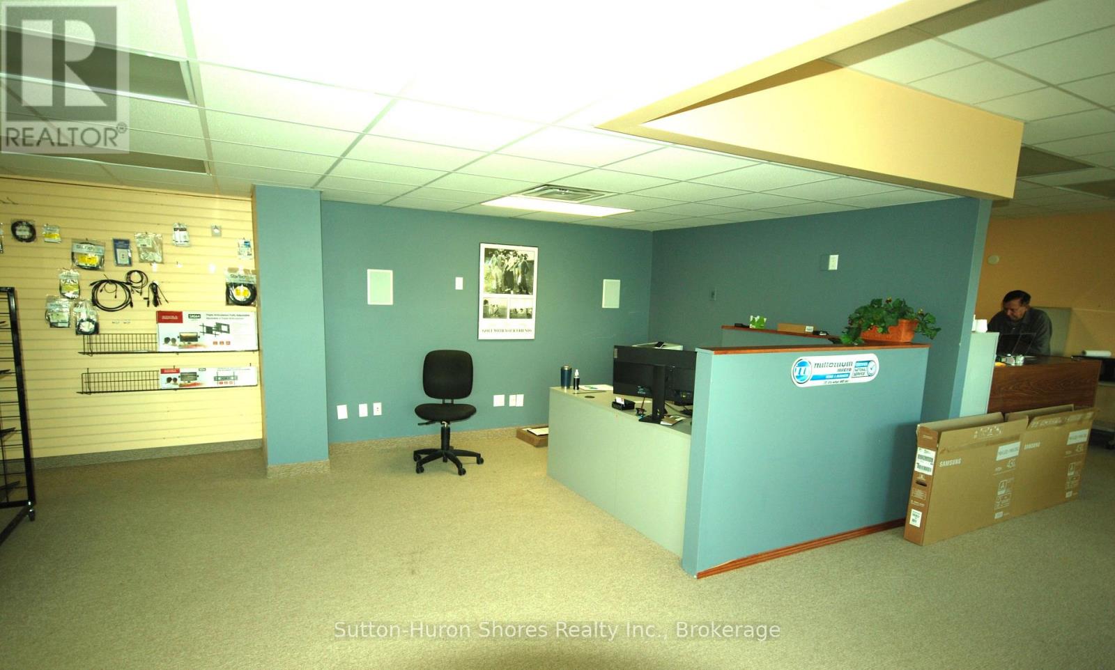 221 Adelaide Street, Saugeen Shores, Ontario N0H 2L0 - Photo 6 - X13877712