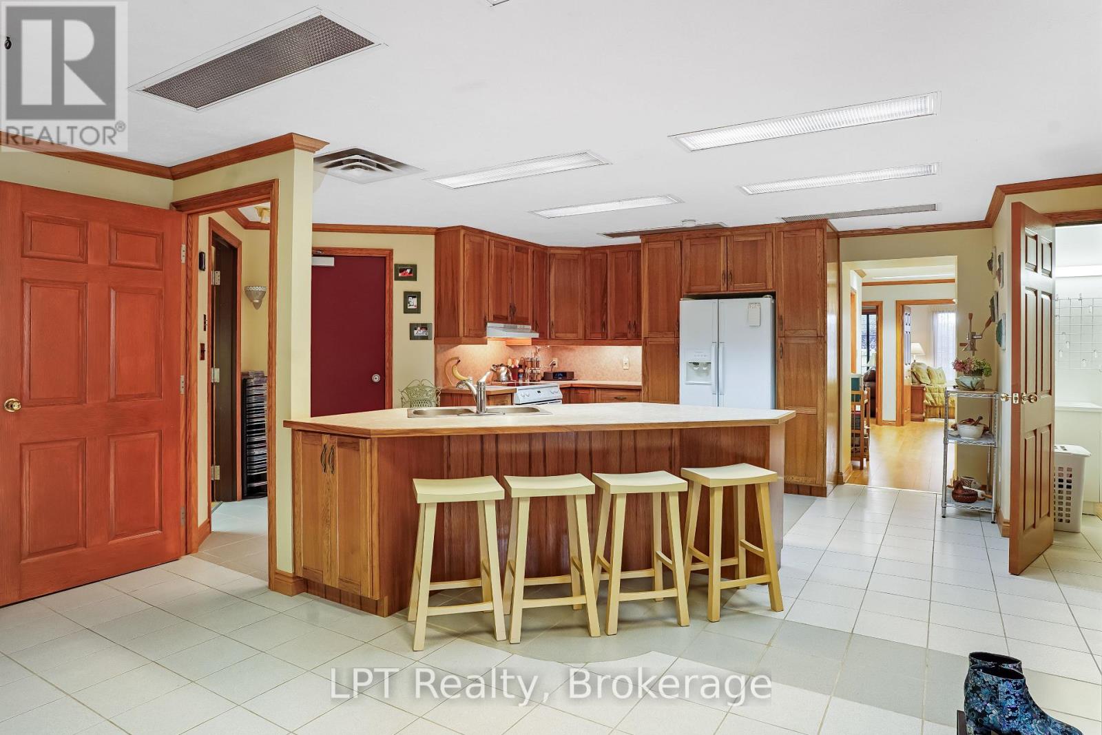 401297 Grey Road 17, Georgian Bluffs, Ontario N0H 2T0 - Photo 6 - X13884358