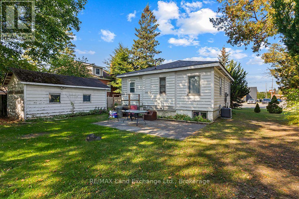 771 Goderich Street, Saugeen Shores, Ontario N0H 2C0 - Photo 2 - X14081552