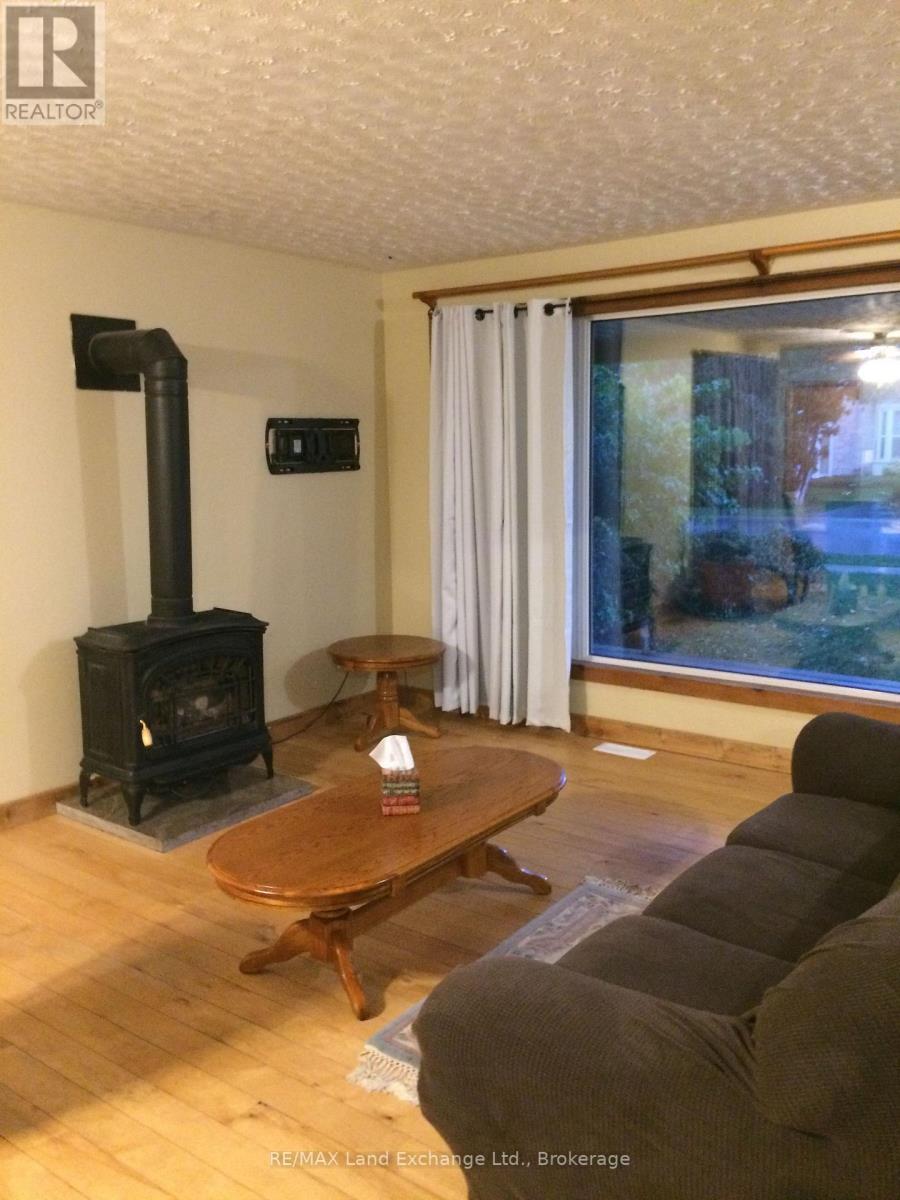 614 River Street, Saugeen Shores, Ontario N0H 2C4 - Photo 7 - X14081832