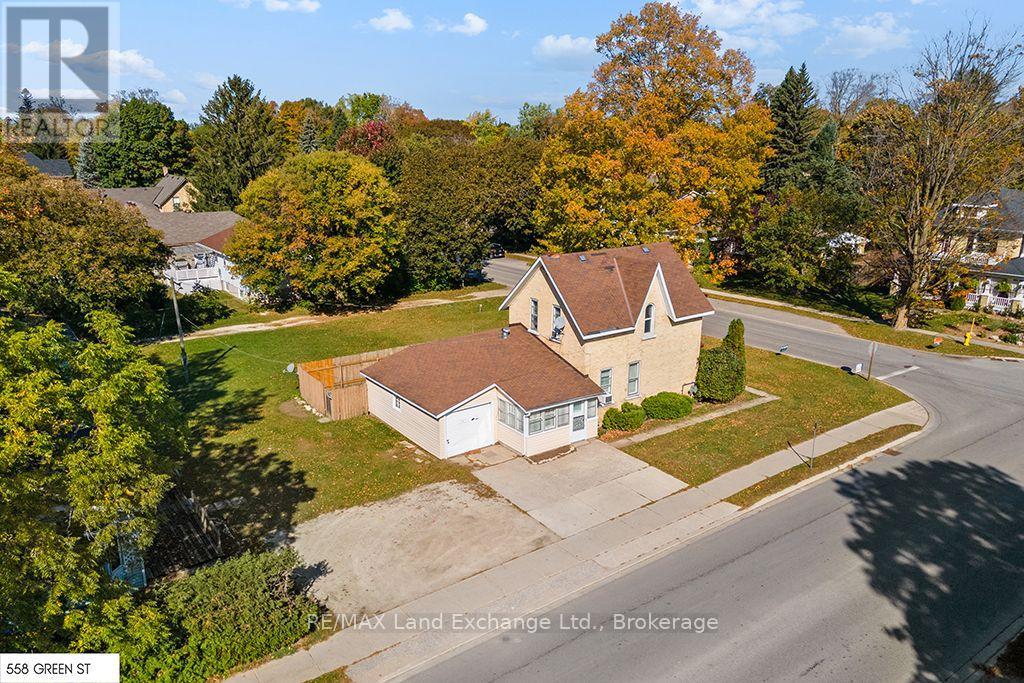 558 Green Street, Saugeen Shores, Ontario N0H 2C1 - Photo 3 - X14082762