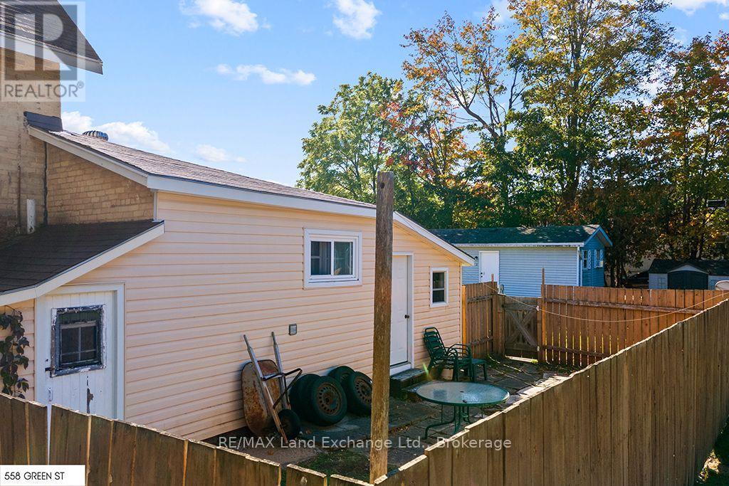 558 Green Street, Saugeen Shores, Ontario N0H 2C1 - Photo 6 - X14082762