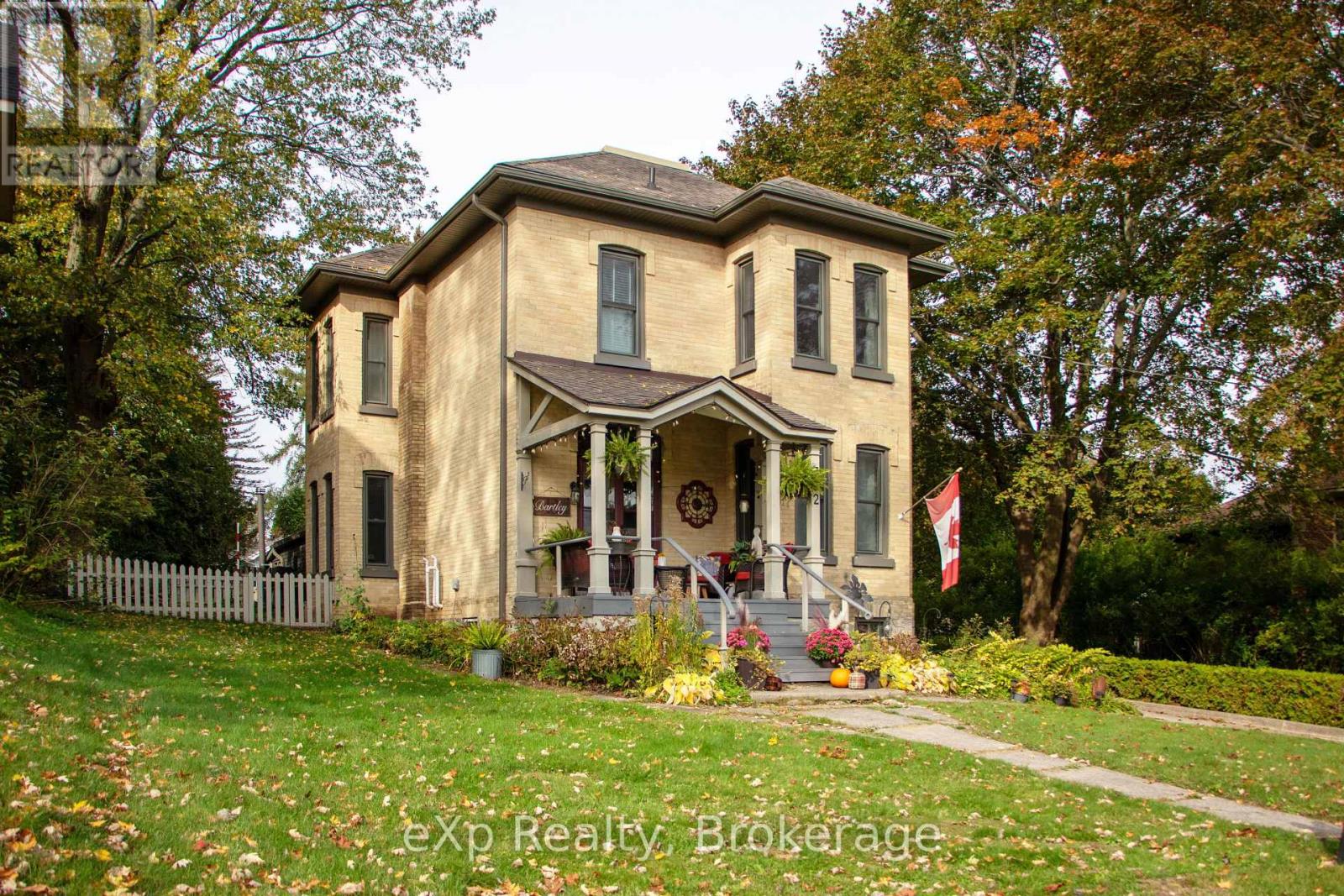 352 Berford Street, South Bruce Peninsula, Ontario N0H 2T0 - Photo 2 - X14085826