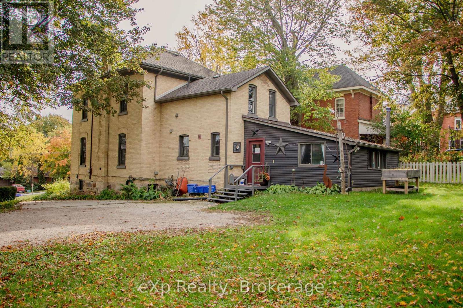 352 Berford Street, South Bruce Peninsula, Ontario N0H 2T0 - Photo 3 - X14085826