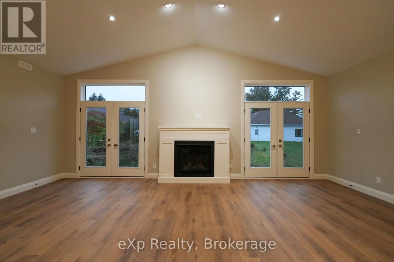 127 Kovac Lane, Saugeen Shores, Ontario N0H 2L0 - Photo 4 - X14087124