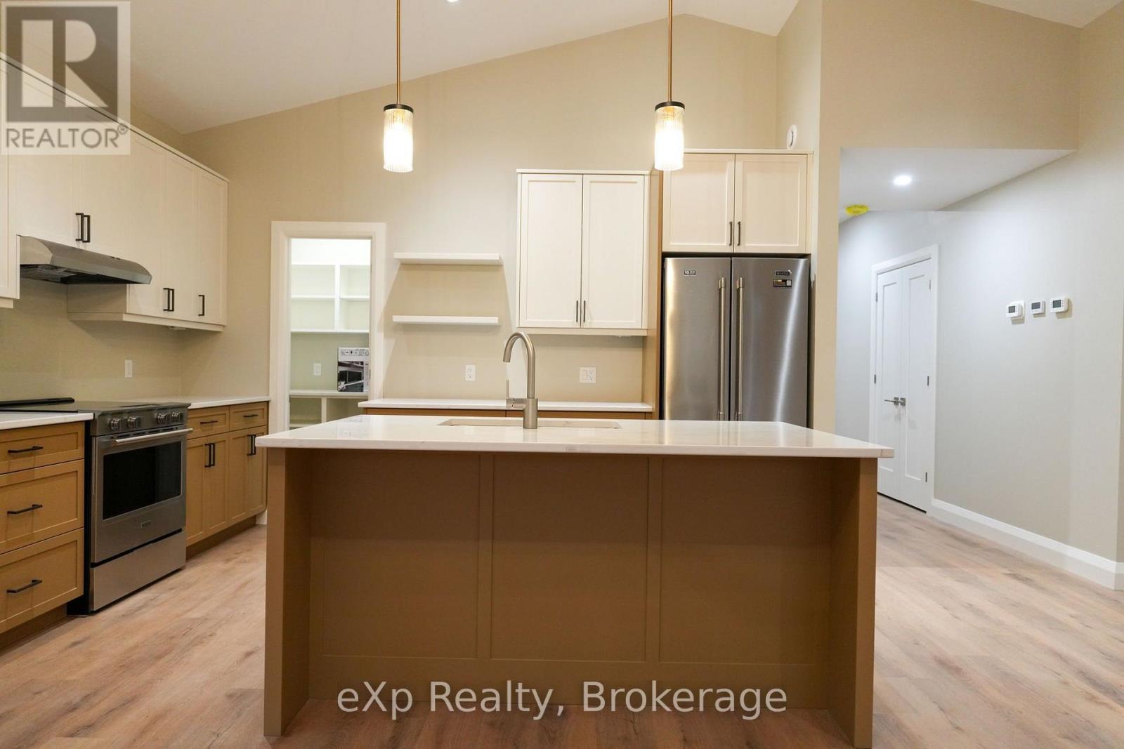 127 Kovac Lane, Saugeen Shores, Ontario N0H 2L0 - Photo 8 - X14087124