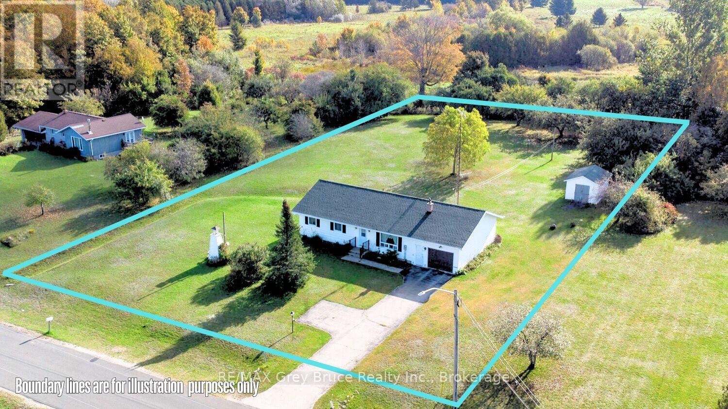 26 MAPLE GOLF CRESCENT, Northern Bruce Peninsula, Ontario