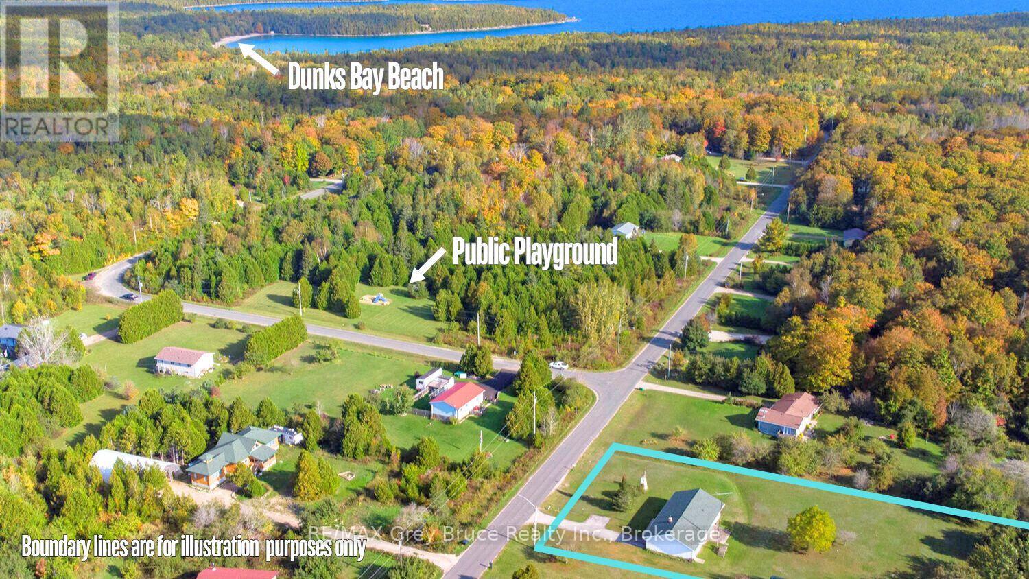 26 Maple Golf Crescent, Northern Bruce Peninsula, Ontario N0H 2R0 - Photo 2 - X14098192