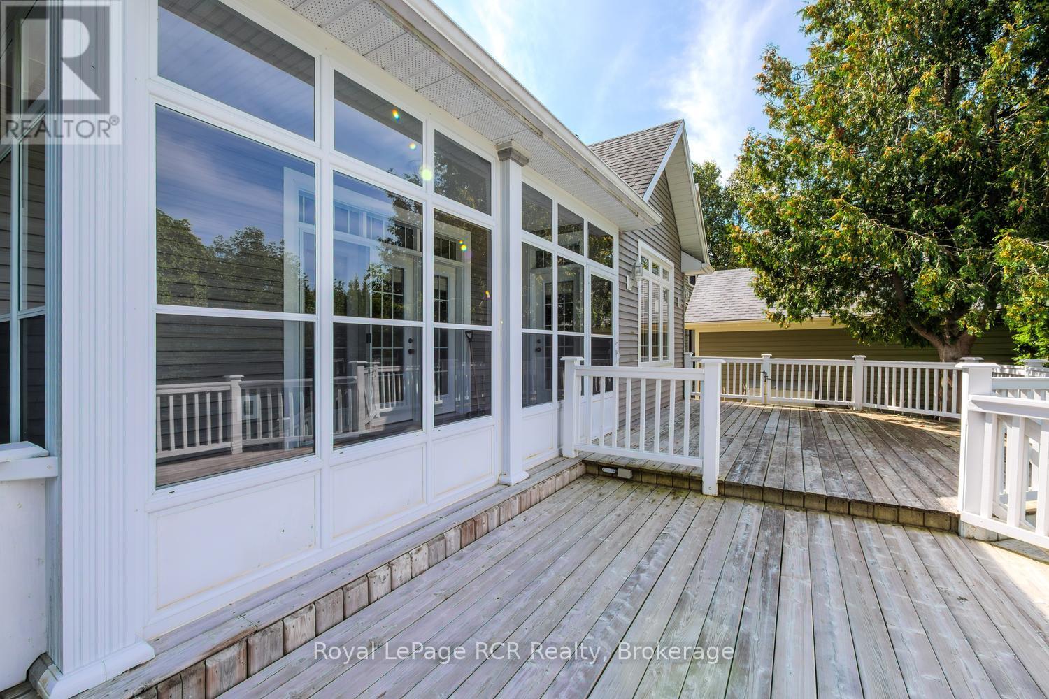 221 Emerald Dr Drive, Saugeen Shores, Ontario N0H 2L0 - Photo 6 - X14101698